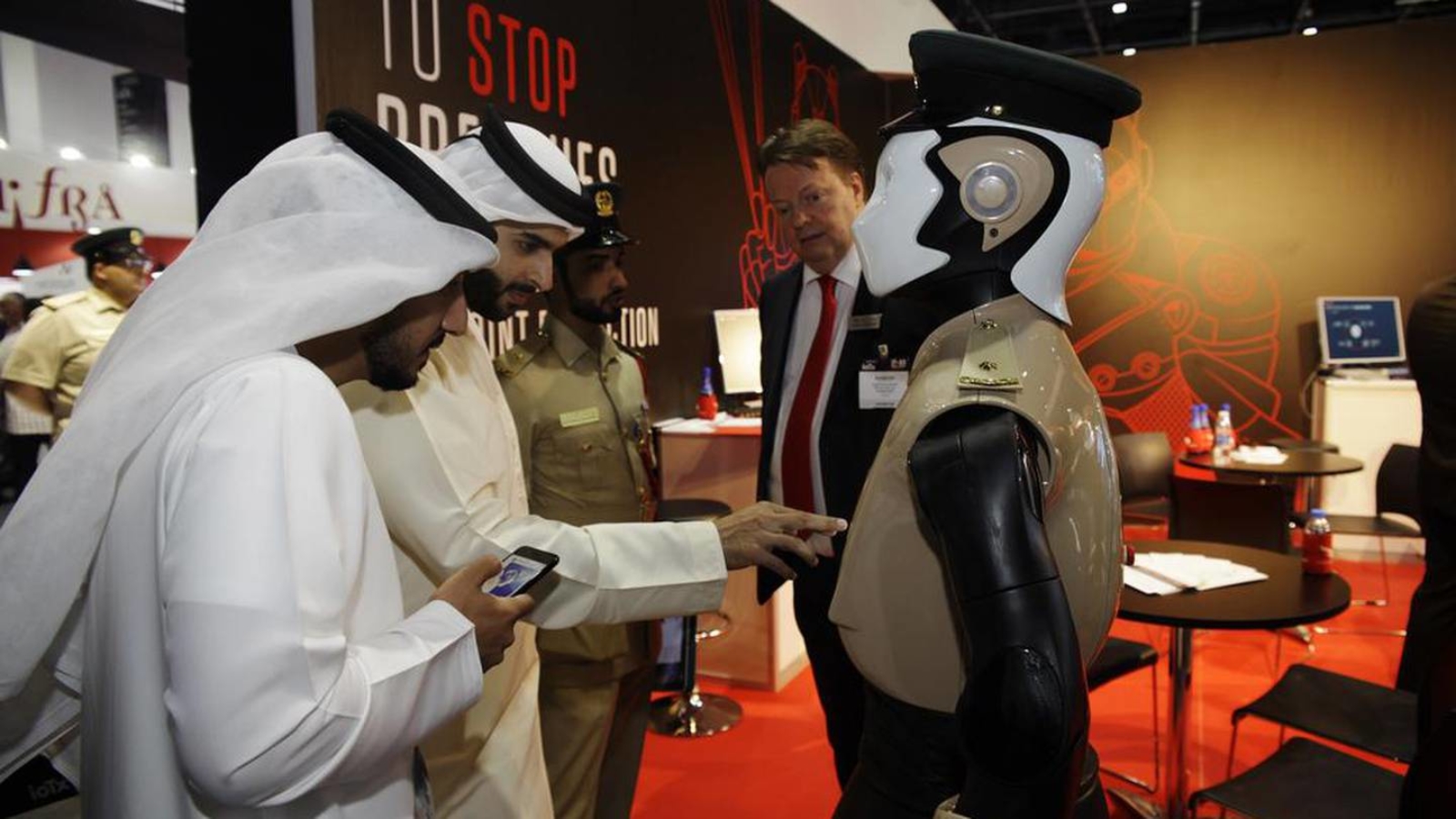 ANOC - Dubai Police recruit UAE’s first ‘Robocop’